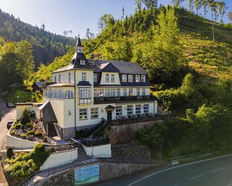 Flair-Hotel Waldfrieden - Meuselbach-Schwarzmuhle