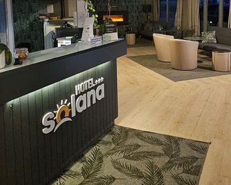 Contact Hôtel Solana, Niort Mendesfrance - Niort - Accueil