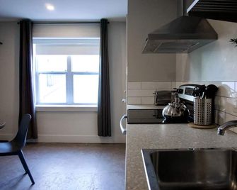 Why not stay a while - Edmundston - Kitchen