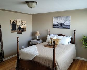 Walking distance to Cheyenne frontier days. - Cheyenne - Bedroom