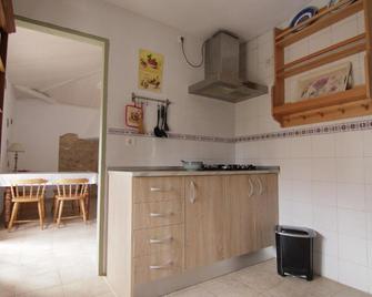 Apartamentos Altozano - Trujillo - Cocina
