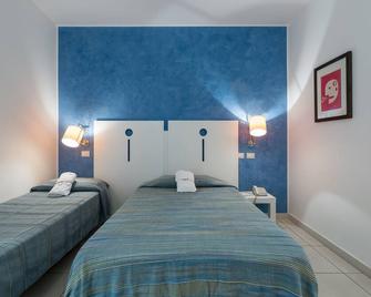 Silver Hotel - Triple - Matino - Bedroom
