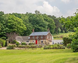 Kidds Hill Farm - Uckfield - Building