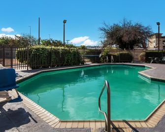 Red Roof Inn San Antonio - Seaworld Northwest - San Antonio - Pool