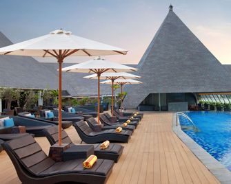 The Kuta Beach Heritage Hotel Bali - Managed by Accor - Kuta - Piscină