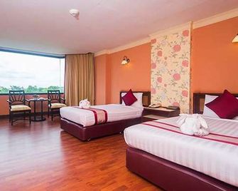 The Imperial Hotel And Convention Centre Phitsanulok - פיצאנולוק - חדר שינה