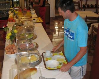 Melissa - Matala - Buffet