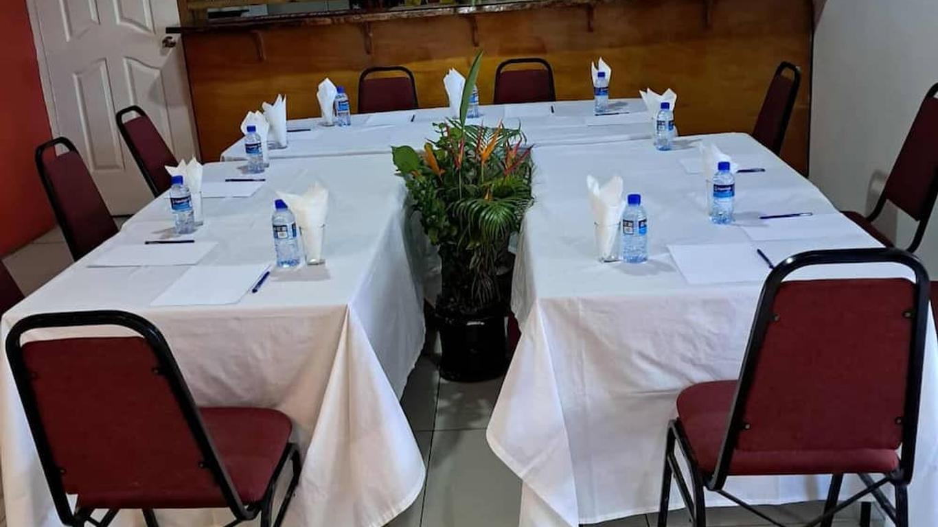 Nadi Downtown Hotel