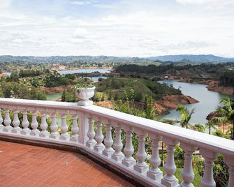 Hotel Zocalo Campestre - Guatapé - Balcón