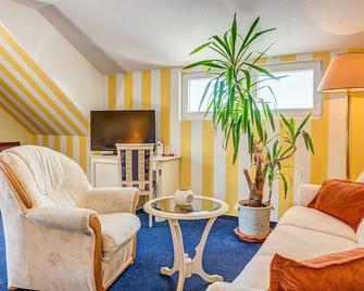 Hotel Traumblick - Oberhof - Oturma odası