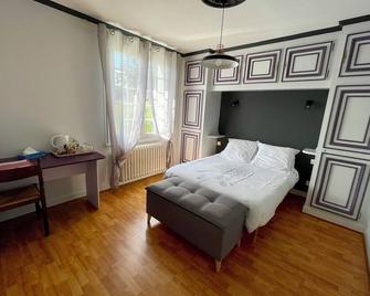 Au Nom Des Dames, Maison Et Table D'hote - Faverolles-sur-Cher - Chambre
