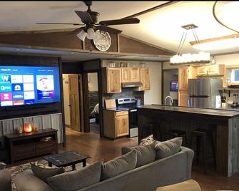 Cozy 2 bedroom in Lead Hill by Bull Shoals Lake - Yellville - Kitchen