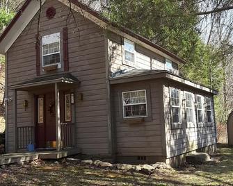 Charming Cottage In The Catskills. Ski, Golf, Hike, Bike And More. - Arkville - Edificio