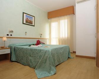 Hotel Prater - Grottammare - Schlafzimmer