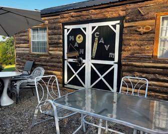 Glamping in the Man cave - Glasgow - Patio