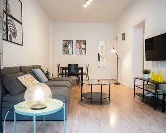 Great Apartment in Berlin Neukölln - 柏林 - 客廳