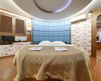 Guri Zenith - Guri - Habitación