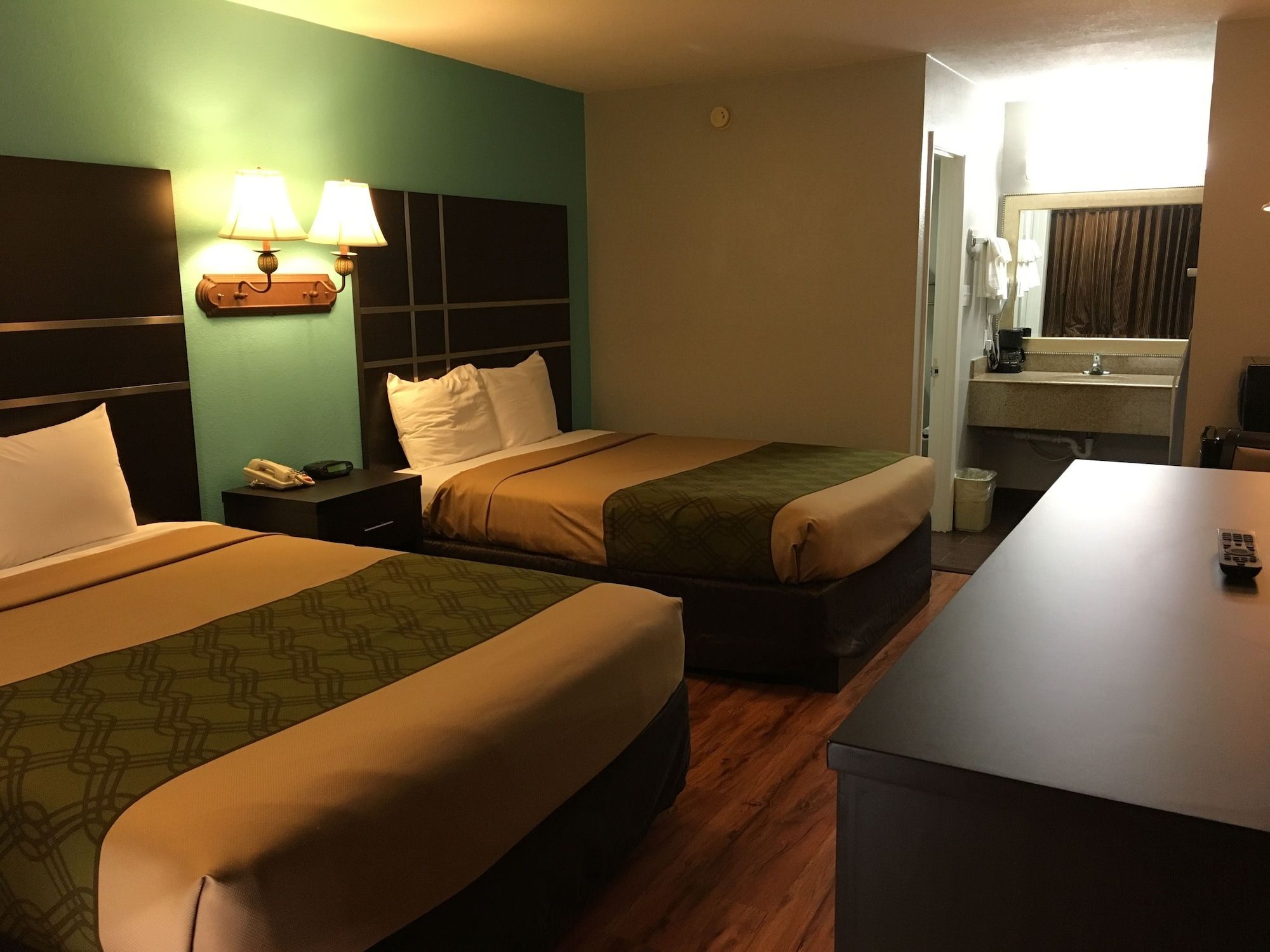 Bedroom view of Rodeway Inn Vicksburg