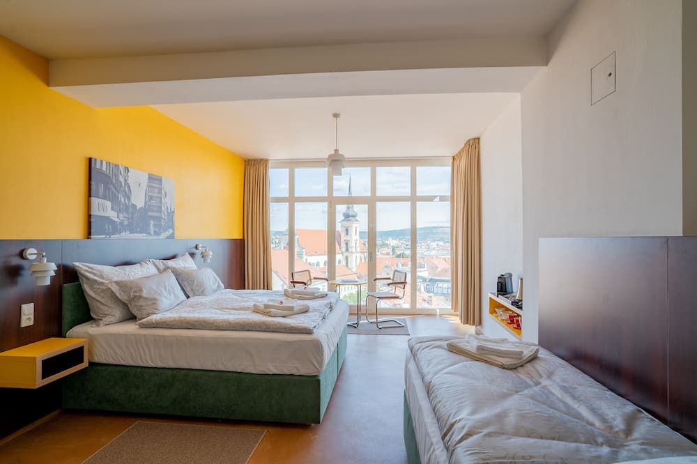 Hotel Avion - National Cultural Monument - Iconic Houses Org - ברנו - חדר שינה