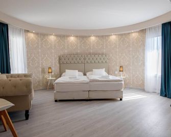 Bastya Conference and Wellness Hotel - Miskolc - Bedroom