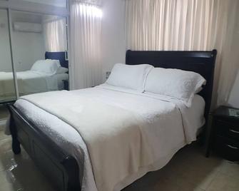 Deluxe Furnished House - La Romana - Schlafzimmer