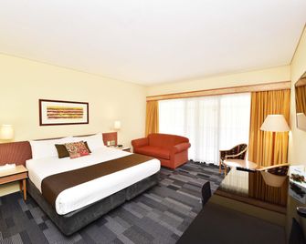 Mercure Alice Springs Resort - Alice Springs - Bedroom