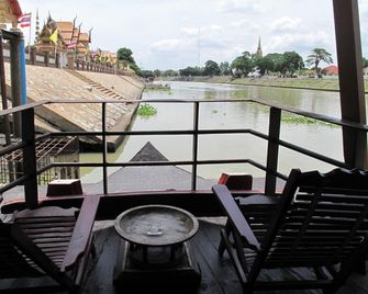 Ayothaya Riverside House - Ayutthaya