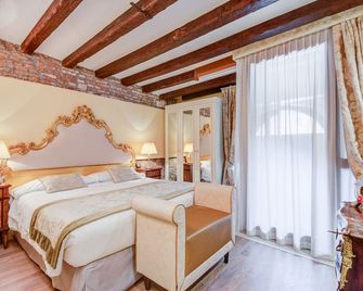 فندق أل دوكا دي البندقية - البندقية - غرفة نوم