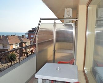 Stamatovi Family Hotel - Pomorie - Balkon