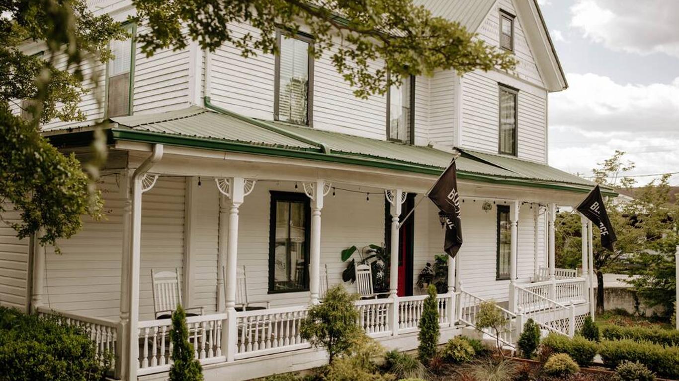 Blue Ridge Inn Bed & Breakfast