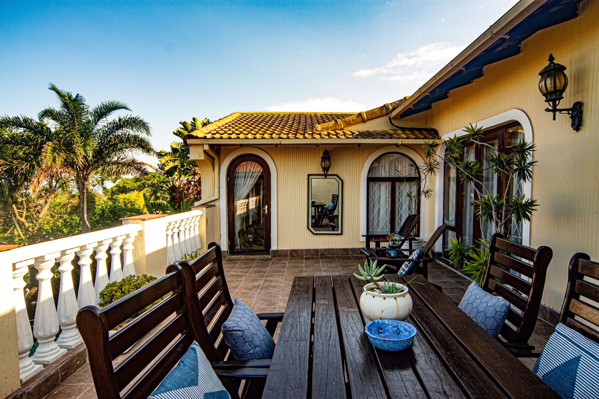 La Loggia Bed and Breakfast - אמהלאנגה - מרפסת