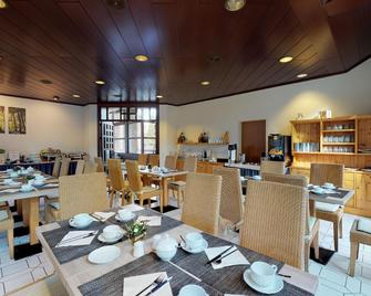 هوتل إنجل - هامبورغ - مطعم