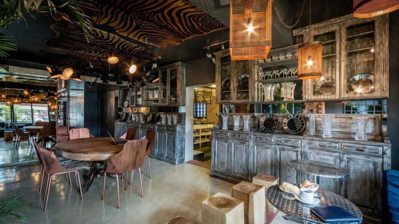 奧納斯套房青年旅舍 - 科多瓦