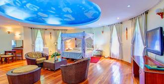 Poa Place Resort - Eldoret - Living room
