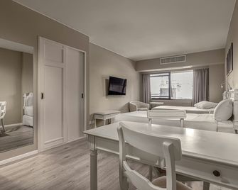 أب أمريكا بلاثا - بوينس أيرس - غرفة طعام