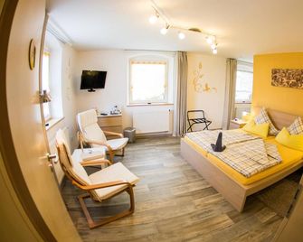 Wheat room - modern furnished apartment near Thomann music store - Wachenroth - Habitación