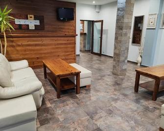 Shekerdejiiski guest house bansko - Бансько - Вітальня