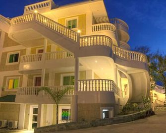 لنغجاناي بوراكاي هوتل ريزورت - بوراكاي - مبنى