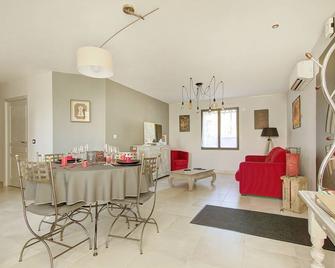 Maison Privative 85m² Avec Véritable Spa Intérieur - Luzillé - Comedor