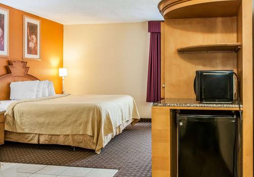 hotel rooms in shelbyville indiana