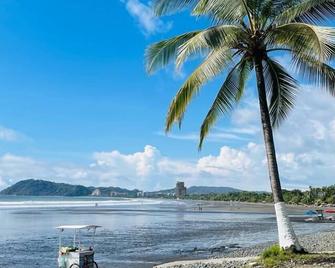 Apartamentos Ganesha Jacó - Jacó - Playa