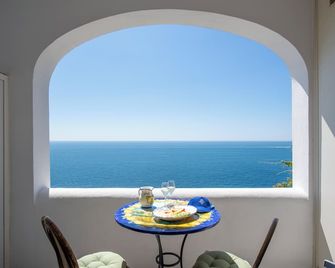 Hotel Costa Diva - פריאנו - מרפסת