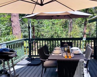 Peaceful Cabin - Idyllwild - Balcony