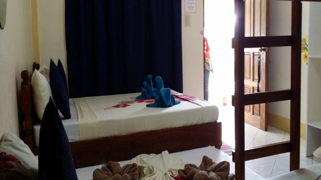 Palm Grove Saud Holiday Complex Hotel