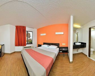 Motel 6-Plano, Tx - West - Frisco - Plano - Yatak Odası