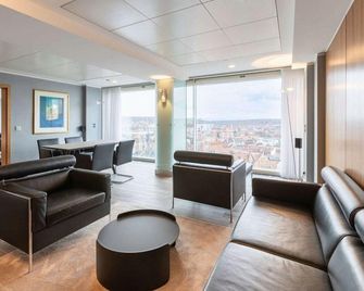 Junior Suite - Radisson Blu Hotel Erfurt - Erfurt - Lounge