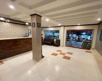 Citymax Hotel - Rawalpindi - Front desk