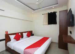 Capital O 16952 Easy Stay - Bhopal - Phòng ngủ