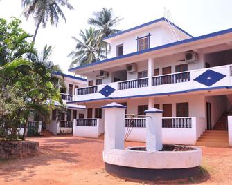 Anjuna Blue Resort - Anjuna