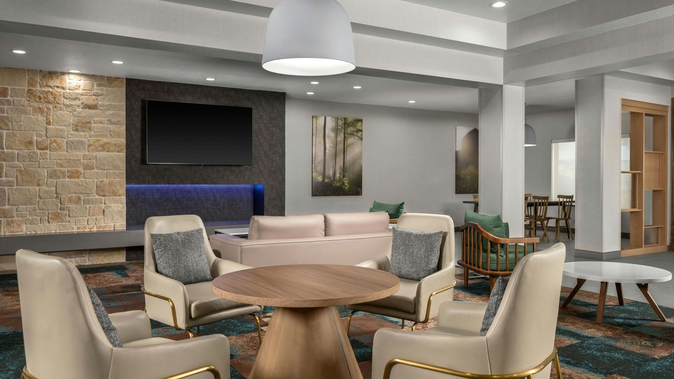 Fairfield Inn & Suites by Marriott Dallas Mansfield